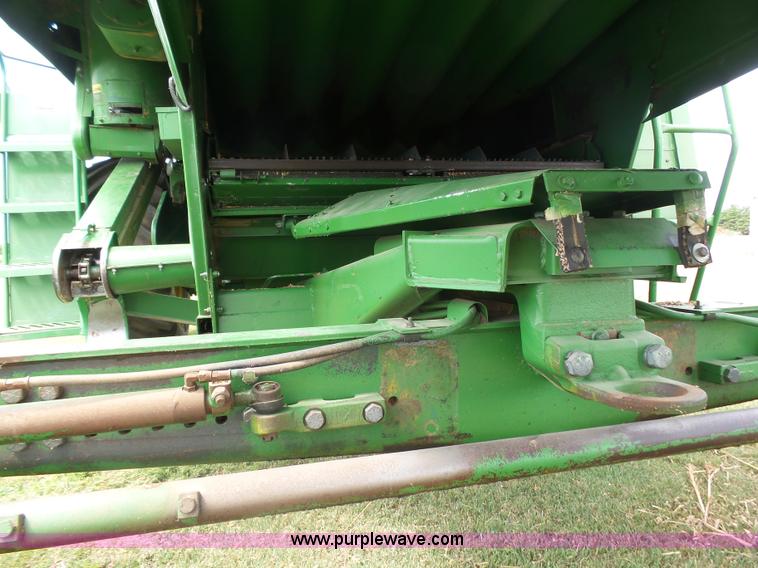 image for item DA4503 1982 John Deere 7720 combine