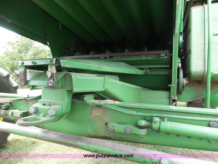 image for item DA4503 1982 John Deere 7720 combine