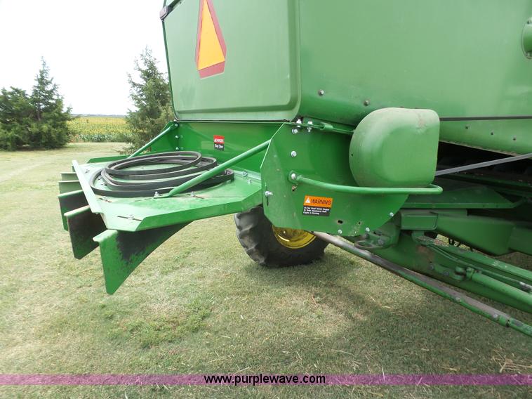 image for item DA4503 1982 John Deere 7720 combine