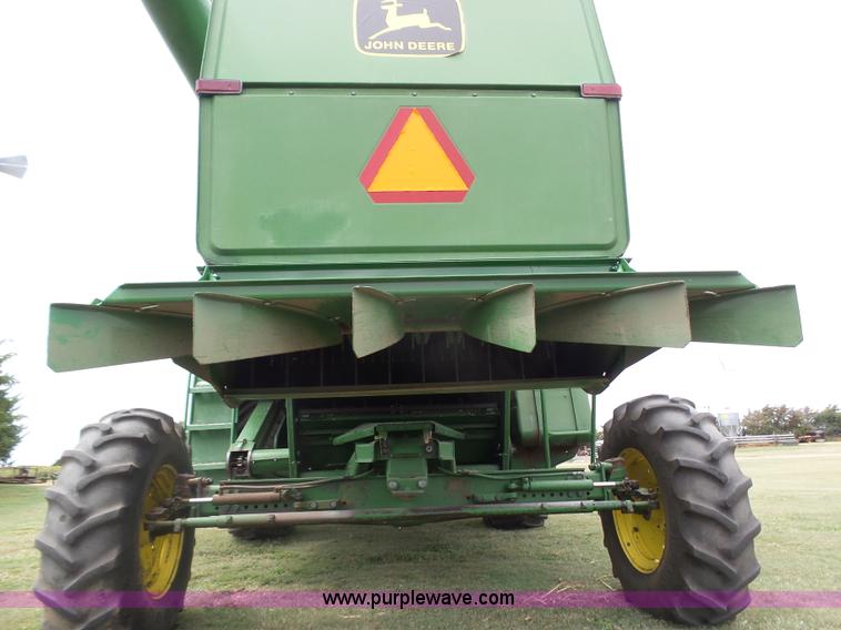 image for item DA4503 1982 John Deere 7720 combine