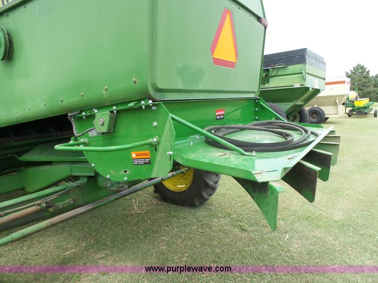 image for item DA4503 1982 John Deere 7720 combine