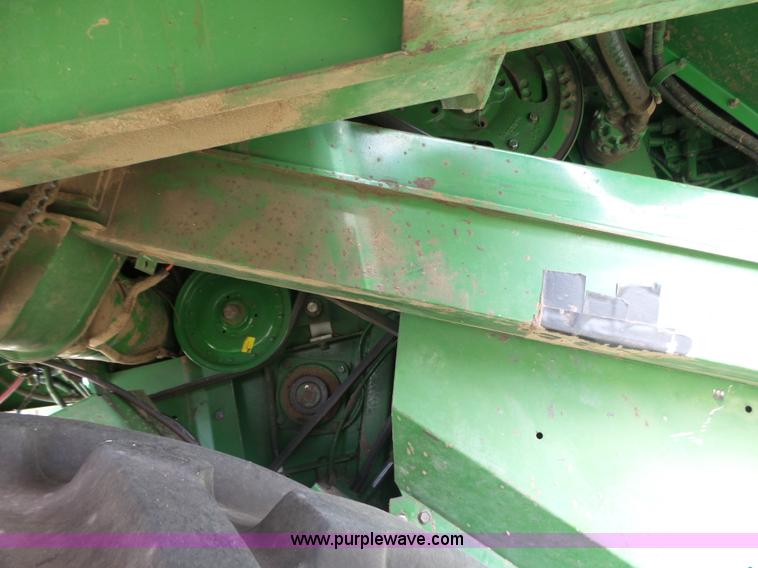 image for item DA4503 1982 John Deere 7720 combine
