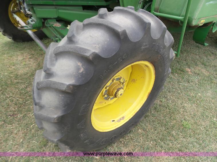 image for item DA4503 1982 John Deere 7720 combine