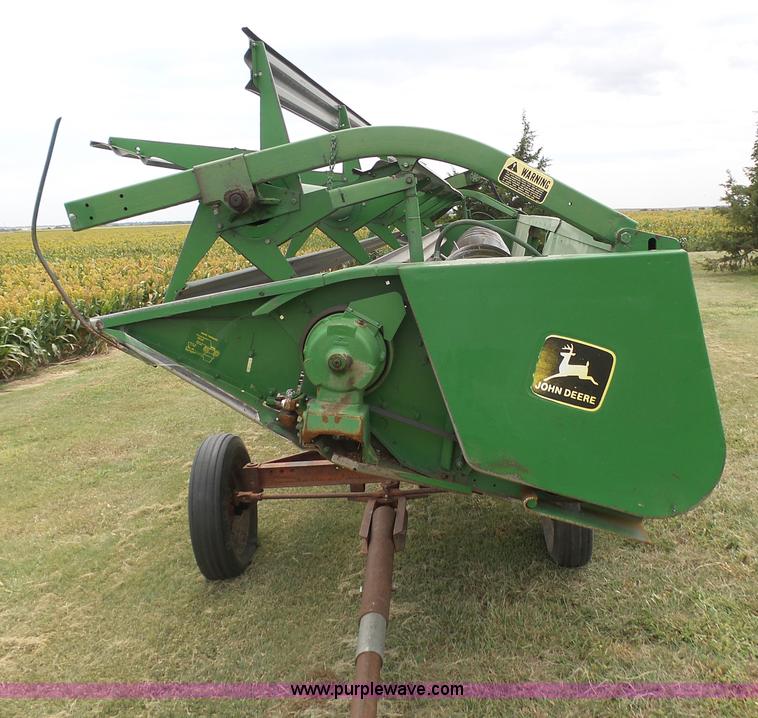 image for item DA4503 1982 John Deere 7720 combine