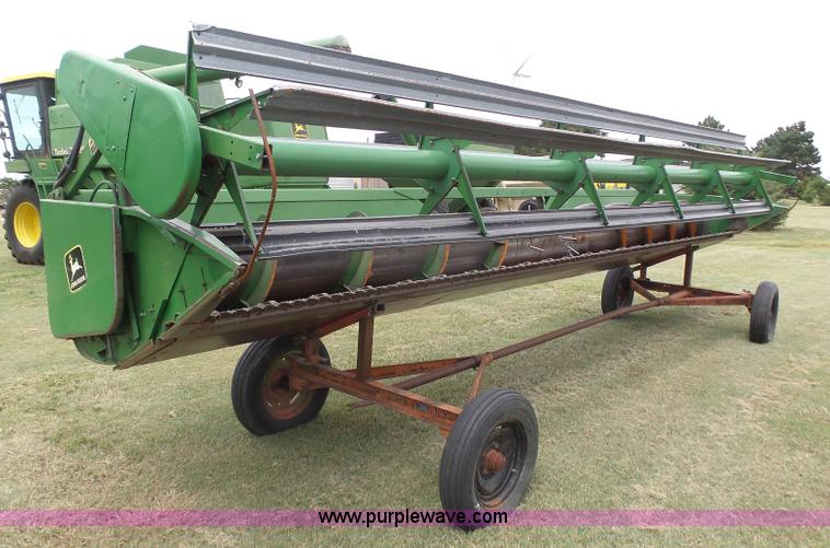 image for item DA4503 1982 John Deere 7720 combine