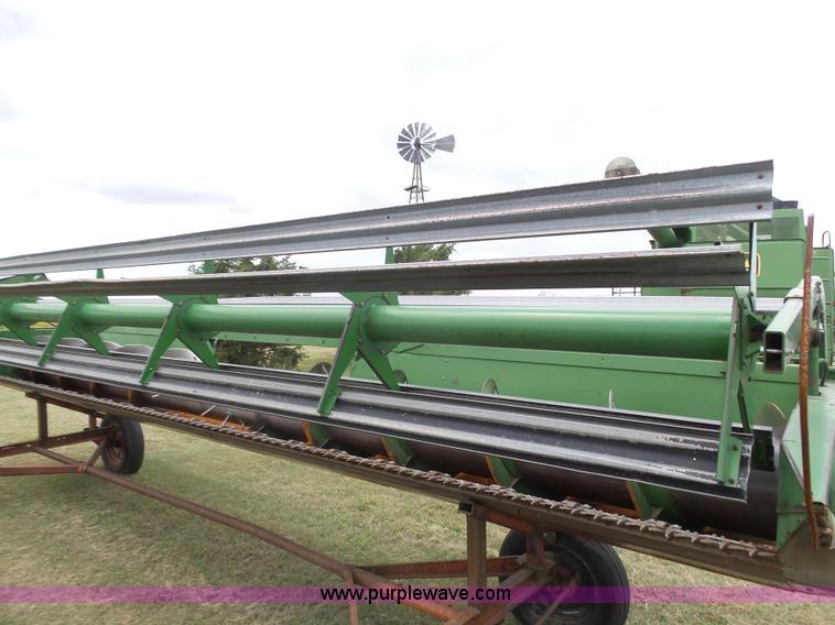 image for item DA4503 1982 John Deere 7720 combine