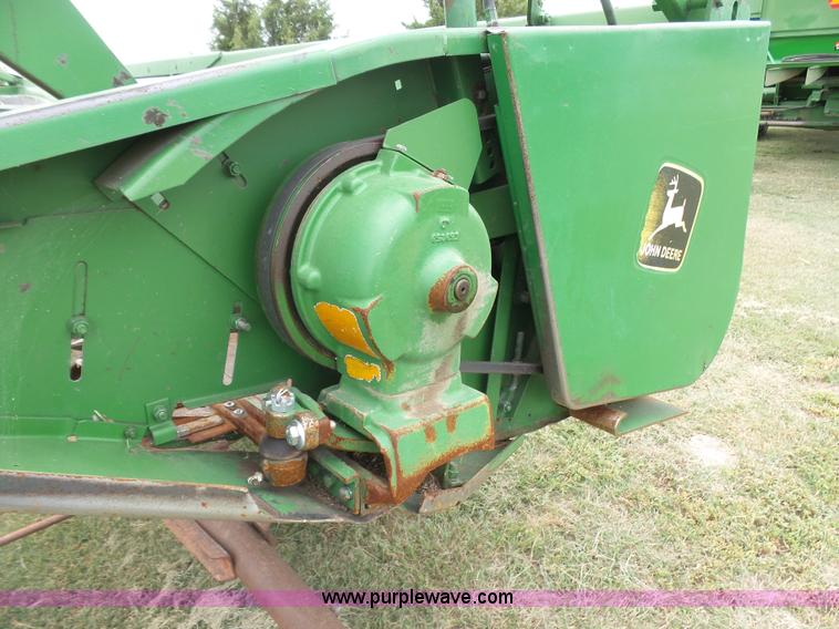 image for item DA4503 1982 John Deere 7720 combine