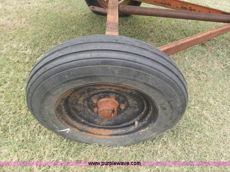 image for item DA4503 1982 John Deere 7720 combine