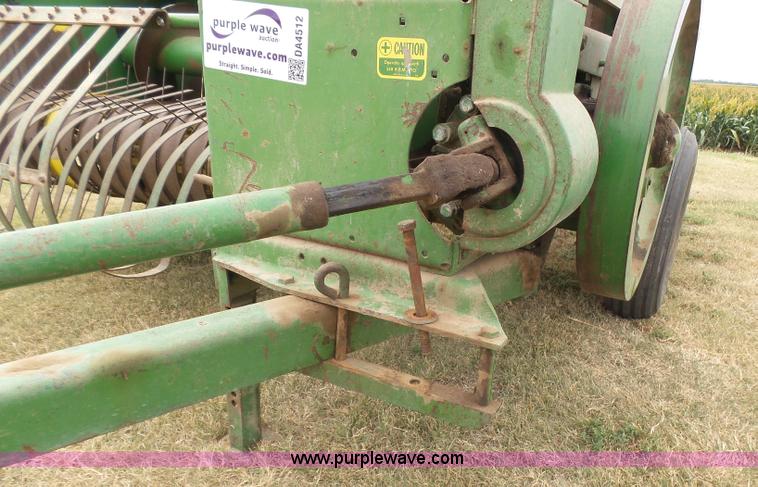 image for item DA4512 John Deere 24T small square baler