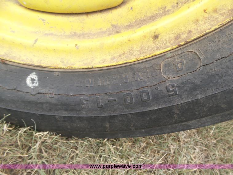 image for item DA4512 John Deere 24T small square baler