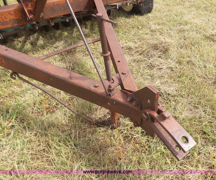 image for item DA4516 International 16X10 grass drill