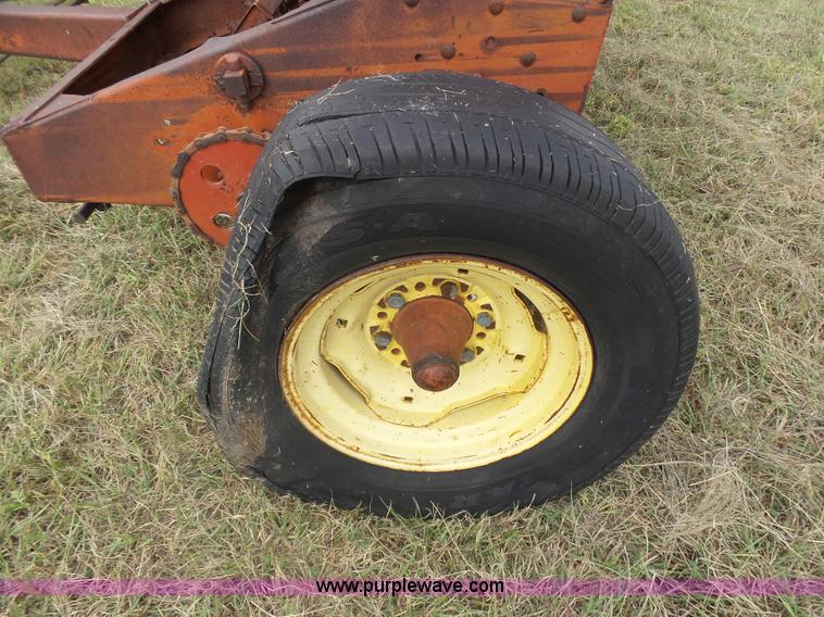 image for item DA4516 International 16X10 grass drill