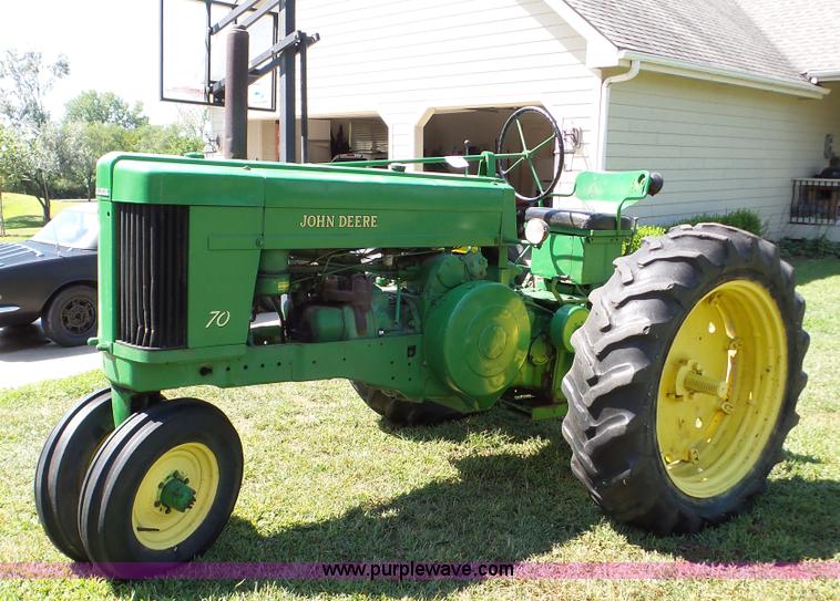 image for item DA8784 John Deere 70 tractor