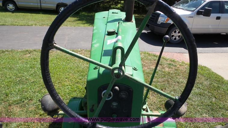 image for item DA8784 John Deere 70 tractor