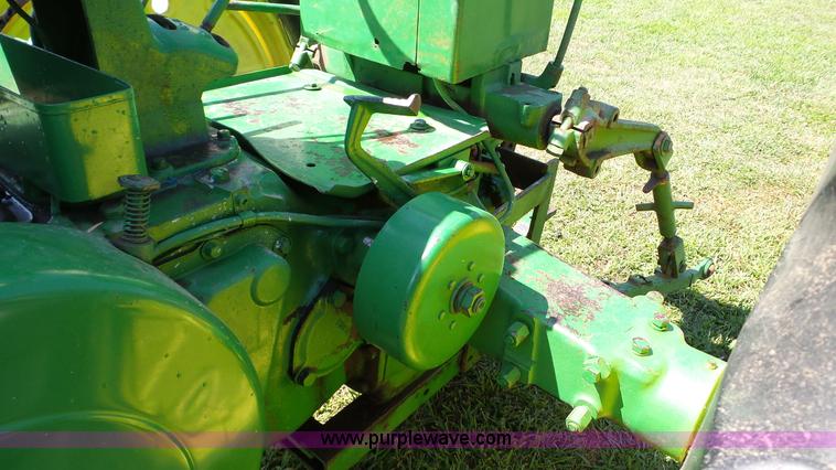 image for item DA8784 John Deere 70 tractor
