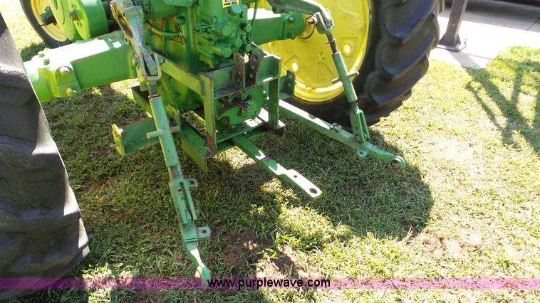 image for item DA8784 John Deere 70 tractor