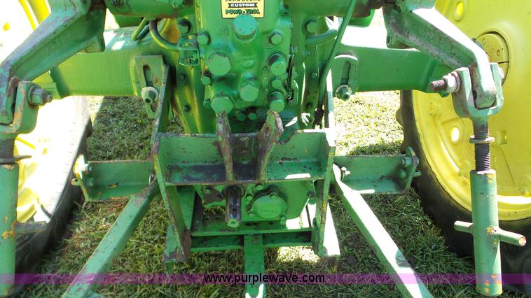 image for item DA8784 John Deere 70 tractor