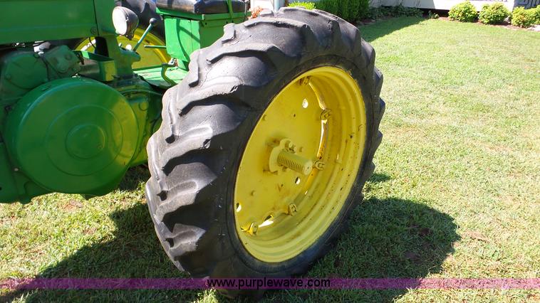image for item DA8784 John Deere 70 tractor