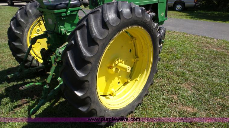 image for item DA8784 John Deere 70 tractor