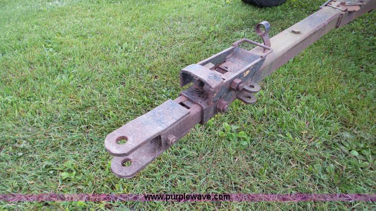 image for item DA8817 Parker 2600 gravity wagon