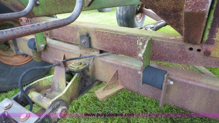 image for item DA8818 Parker 2600 gravity wagon