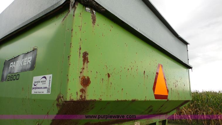 image for item DA8818 Parker 2600 gravity wagon