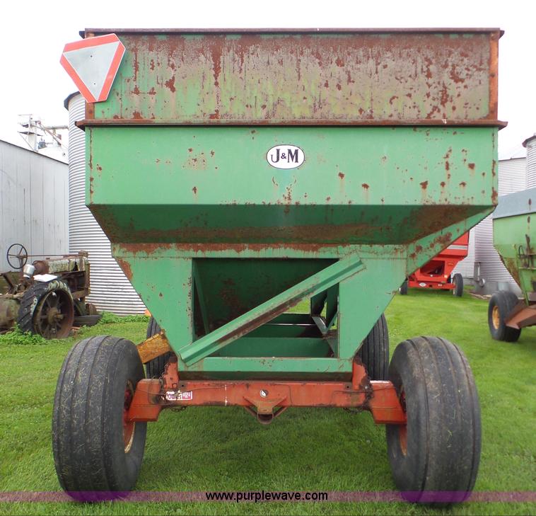 image for item DA8819 J&M gravity wagon