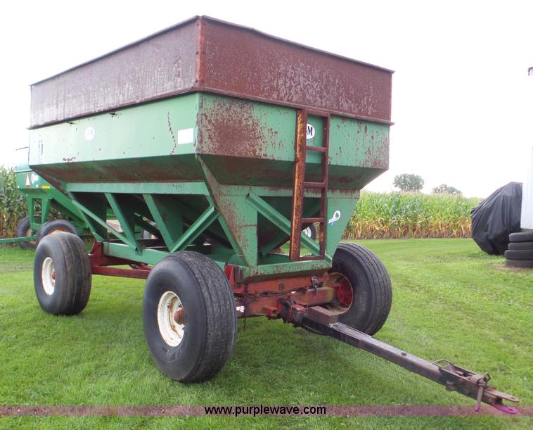 image for item DA8819 J&M gravity wagon