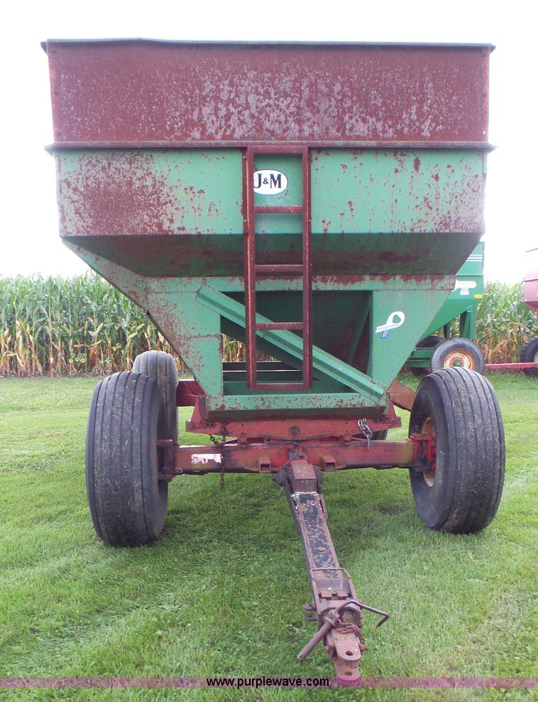 image for item DA8819 J&M gravity wagon