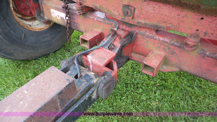 image for item DA8819 J&M gravity wagon