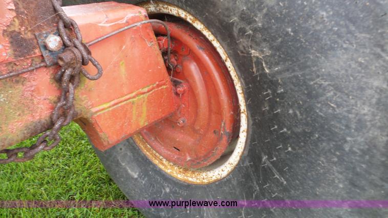 image for item DA8819 J&M gravity wagon