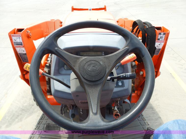 image for item DB4518 2009 Kubota L3240DT MFWD tractor