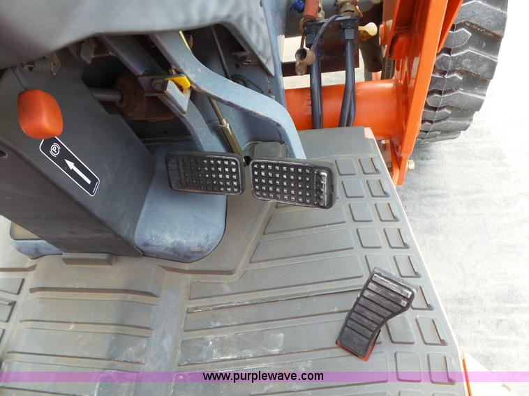 image for item DB4518 2009 Kubota L3240DT MFWD tractor