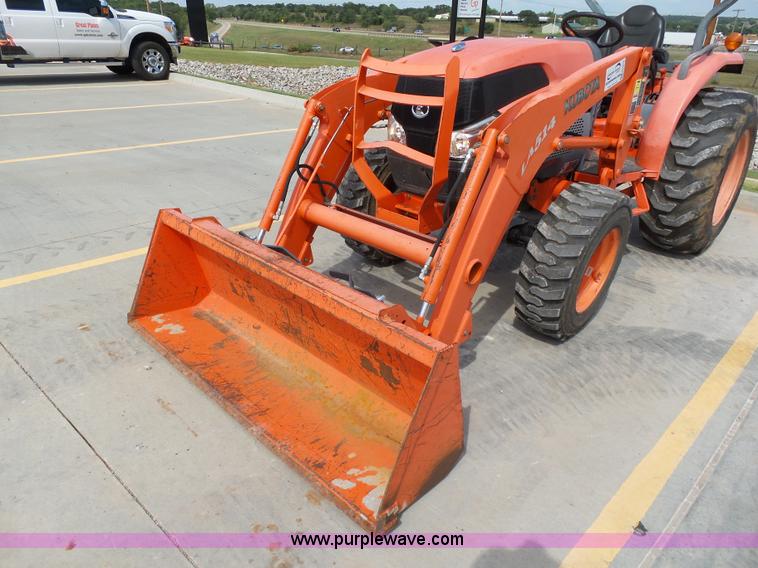 image for item DB4518 2009 Kubota L3240DT MFWD tractor