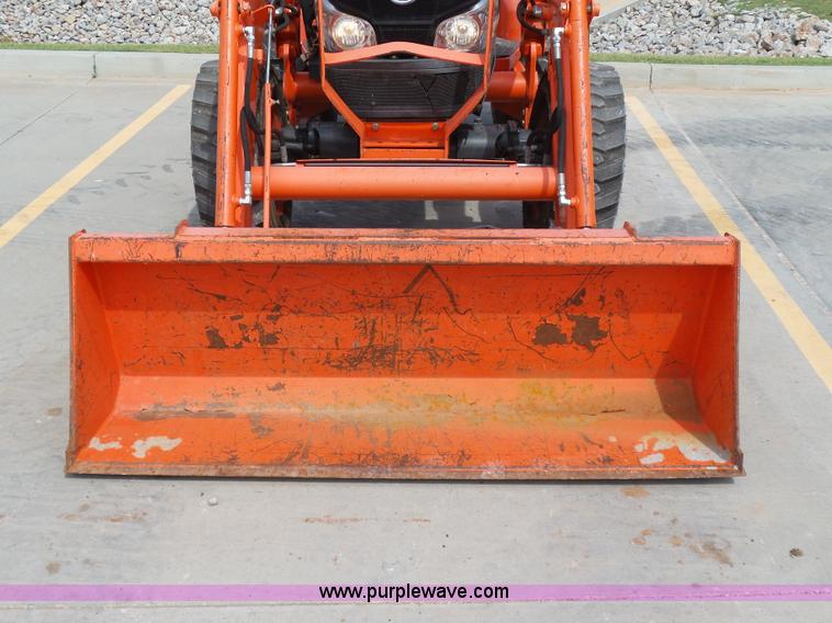 image for item DB4518 2009 Kubota L3240DT MFWD tractor