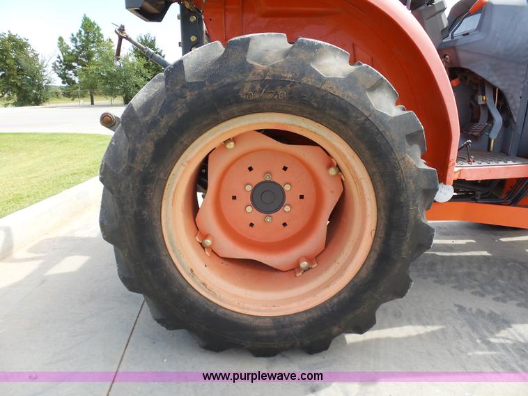 image for item DB4518 2009 Kubota L3240DT MFWD tractor