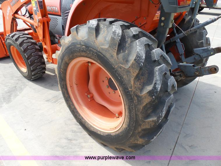 image for item DB4518 2009 Kubota L3240DT MFWD tractor