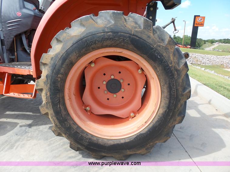 image for item DB4518 2009 Kubota L3240DT MFWD tractor