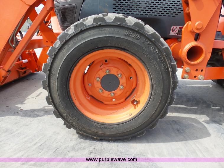 image for item DB4518 2009 Kubota L3240DT MFWD tractor