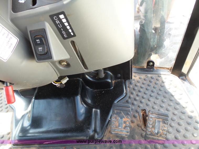 image for item DB4519 2014 Mahindra 5010HST MFWD tractor