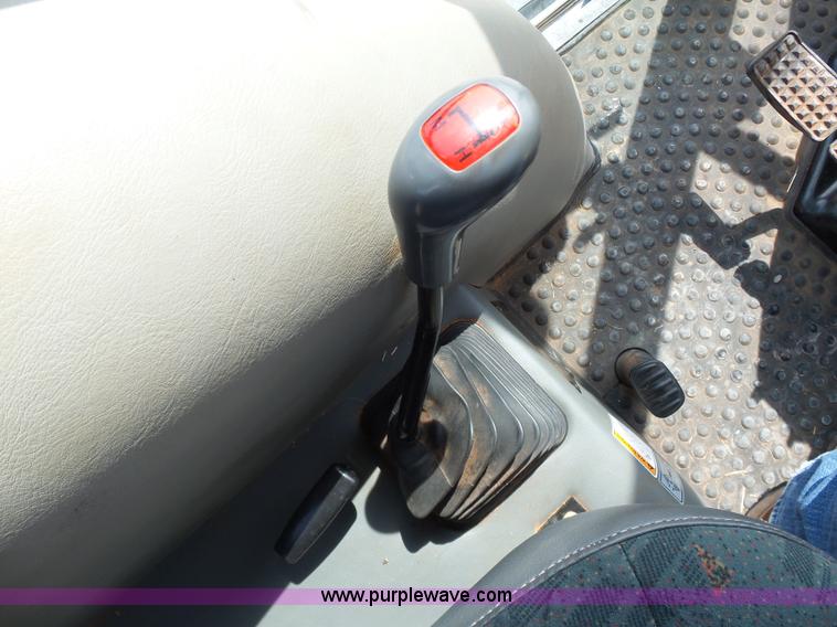 image for item DB4519 2014 Mahindra 5010HST MFWD tractor