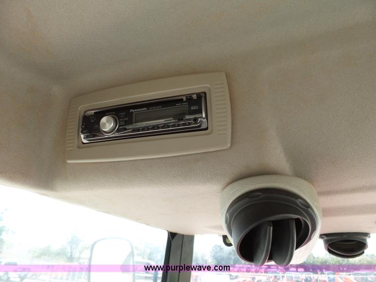 image for item DB4519 2014 Mahindra 5010HST MFWD tractor