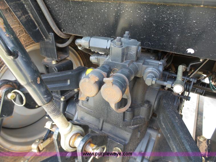 image for item DB4519 2014 Mahindra 5010HST MFWD tractor