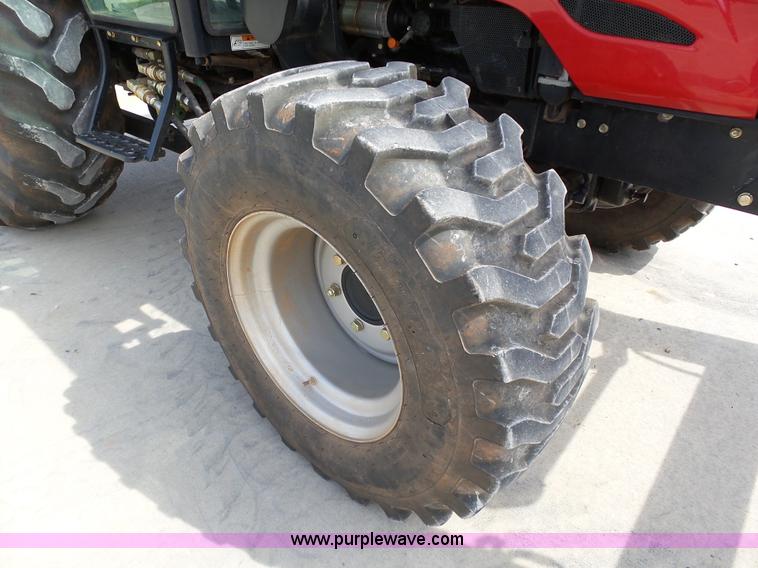 image for item DB4519 2014 Mahindra 5010HST MFWD tractor