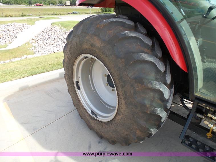 image for item DB4519 2014 Mahindra 5010HST MFWD tractor