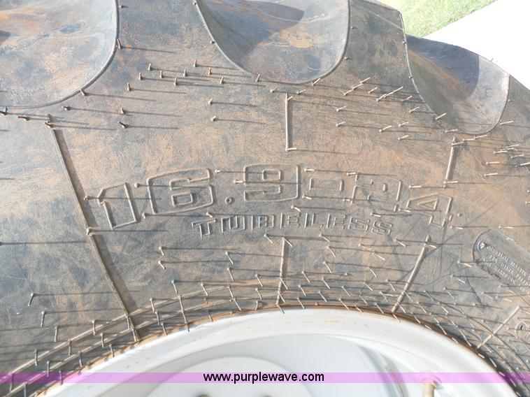 image for item DB4519 2014 Mahindra 5010HST MFWD tractor