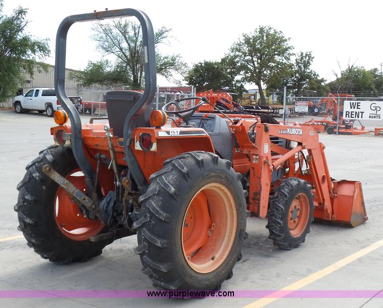 image for item DB4520 Kubota L3010GST MFWD tractor