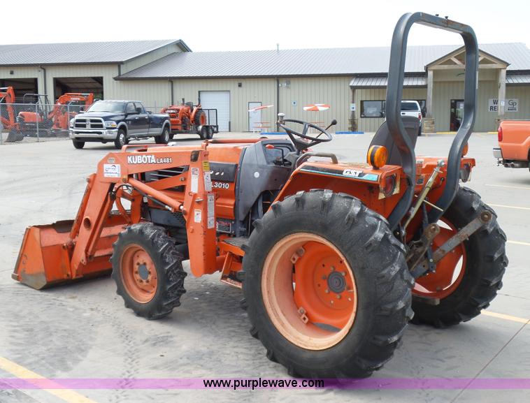 image for item DB4520 Kubota L3010GST MFWD tractor