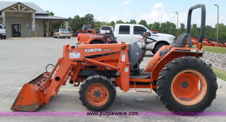 image for item DB4520 Kubota L3010GST MFWD tractor