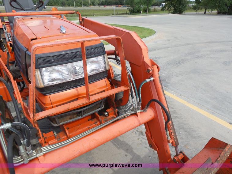 image for item DB4520 Kubota L3010GST MFWD tractor
